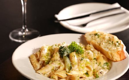 Roma by Unplugged – Connaught Place – 4.0 Rating – ₹2500 approx for two, exclusive of alcohol and taxes – Italian Rooftop Bar Delhi