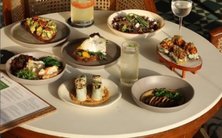 The Grammar Room – Mehrauli – 4.7 Rating – ₹2400 approx for two, exclusive of alcohol and taxes – Garden Brunch Café & Bar