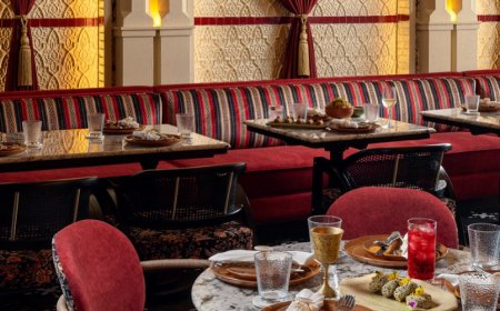 Qavalli – Nehru Place – 4.5 Rating – ₹2800 approx for two, exclusive of alcohol and taxes – Live Qawwali Mughlai Restaurant