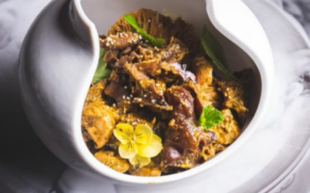 Farzi Cafe – Connaught Place – 4.2 Rating – ₹2600 approx for two, exclusive of alcohol and taxes – Innovative Indian Fusion Dining