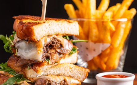 Lavonne Cafe – Defence Colony – 4.5 Rating – ₹1200 approx for two, exclusive of alcohol and taxes – Artisanal Patisserie & Cafe