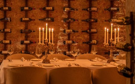 Café Dali – Meharchand Market, Lodi Colony – 4.0 Rating – ₹3000 approx for two, with alcohol, exclusive of taxes – Authentic Italian Pasta, Pizza & Fine Casual Dining in New Delhi