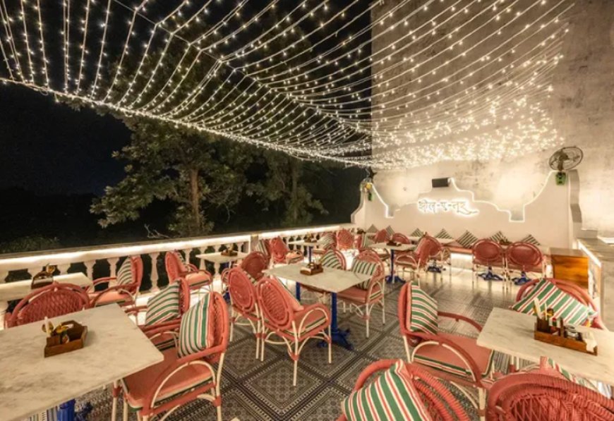 Cafe Pink 1 – Hauz Khas – 4.4 Rating – ₹1800 approx for two, exclusive of alcohol and taxes–Multi-Cuisine Rooftop Cafe