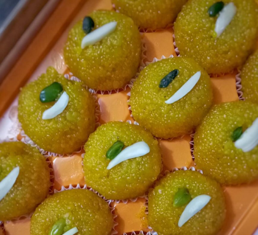 Om Sweets & Snacks – Sector 14 Gurgaon – 4.2 Rating – ₹1000 approx for two, exclusive of taxes – Iconic Multi-Cuisine Sweets & Snacks Spot with Chole Bhature & Dhoda Barfi in Gurugram
