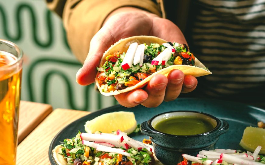Avenida Midtown NYC - 4.0 rating - Mexican Rooftop & Sports Bar